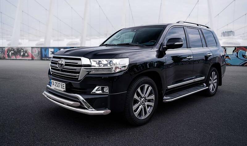Toyota Land Cruiser 200 Premium 2017