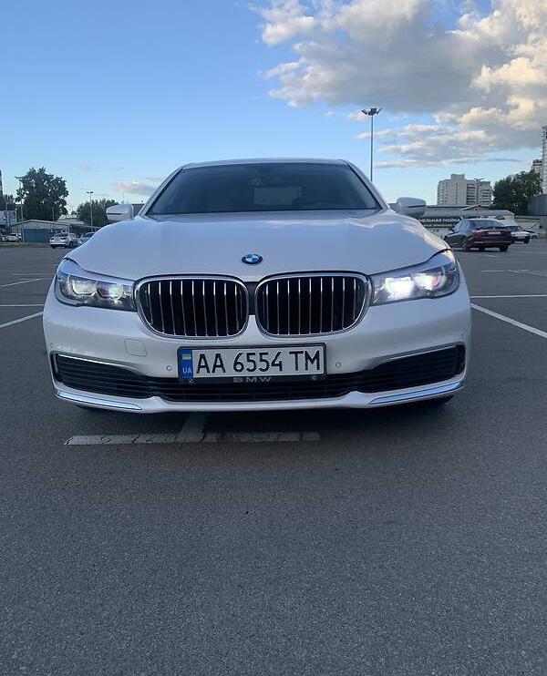 BMW 730 2017