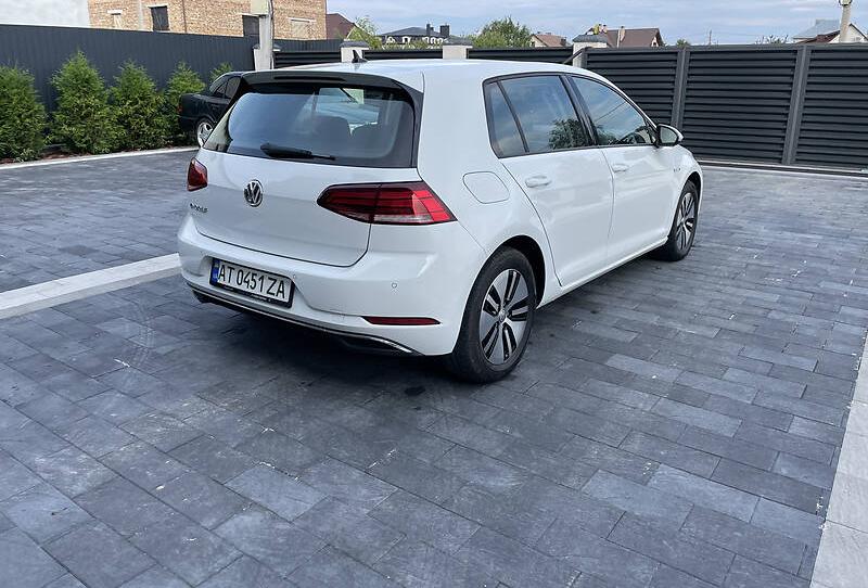 Volkswagen e-Golf 2017