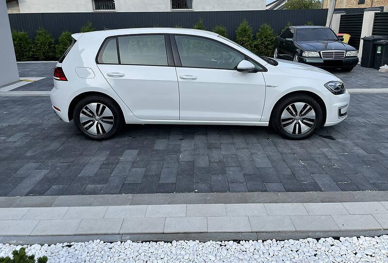Volkswagen e-Golf 2017