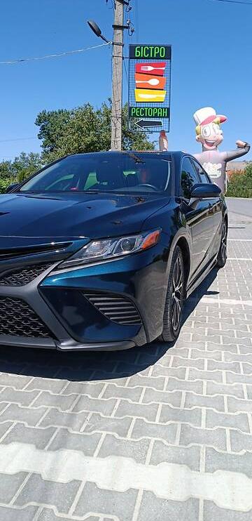 Toyota Camry SE 2019
