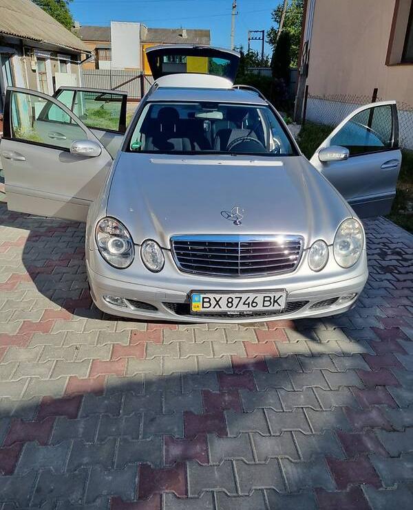 Mercedes-Benz E 220 Clsssic 2004
