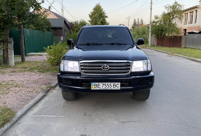 Toyota Land Cruiser 100 2003