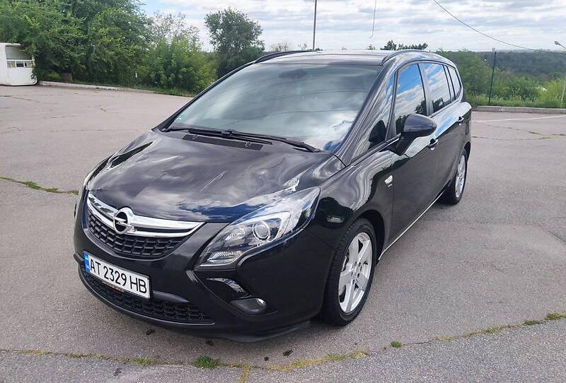 Opel Zafira Tourer 2016