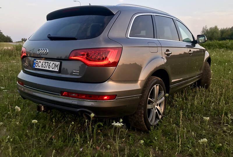 Audi Q7 2011
