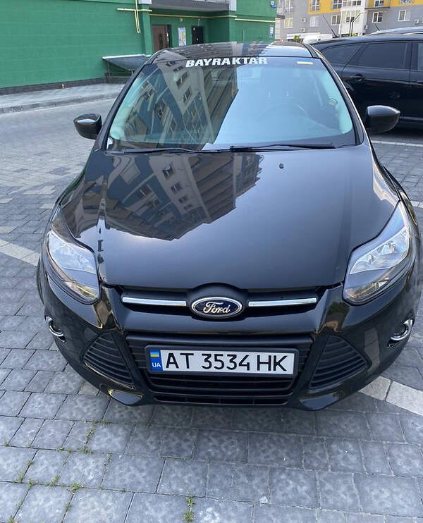 Ford Focus SE 2011