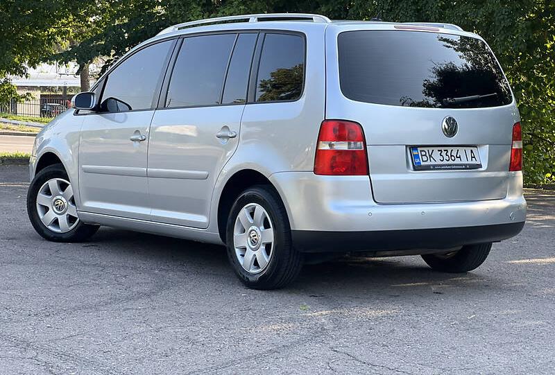 Volkswagen Touran 2005