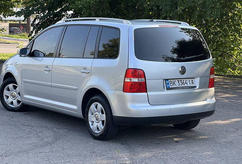 Volkswagen Touran 2005