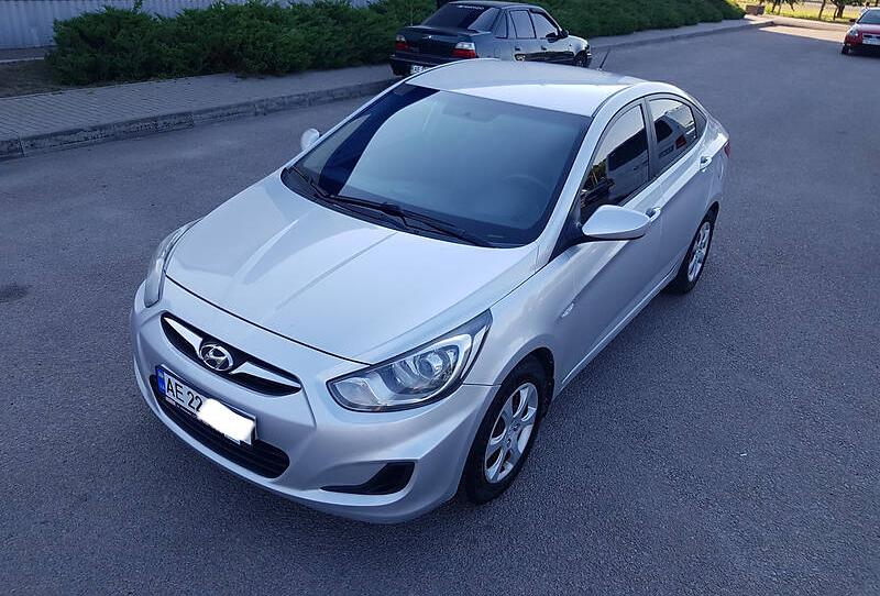 Hyundai Accent 2011