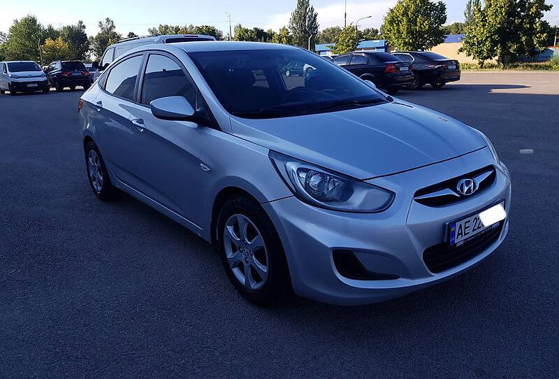 Hyundai Accent 2011