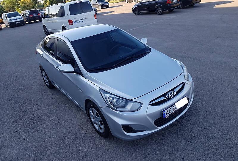 Hyundai Accent 2011
