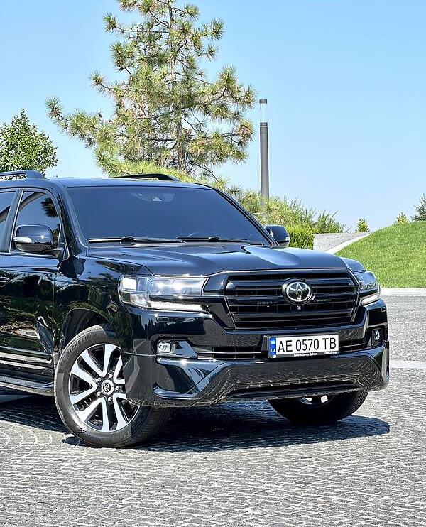 Toyota Land Cruiser 200 2017