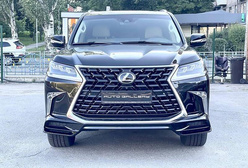 Lexus LX 570 2021