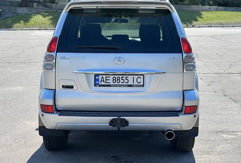 Toyota Land Cruiser Prado 120 2005