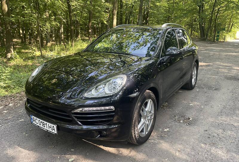 Porsche Cayenne Black Edition  2012