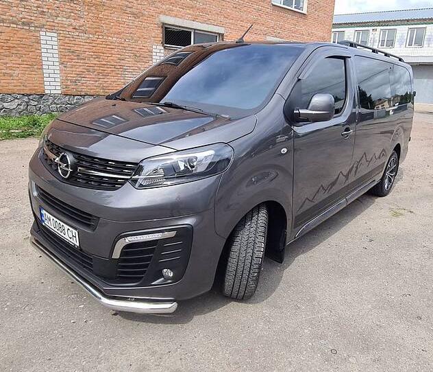 Opel Vivaro пасс. 2020