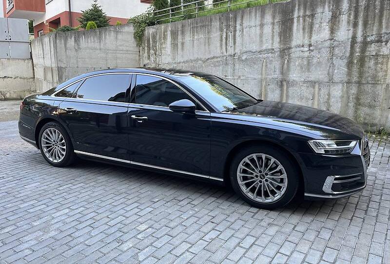 Audi A8 2021