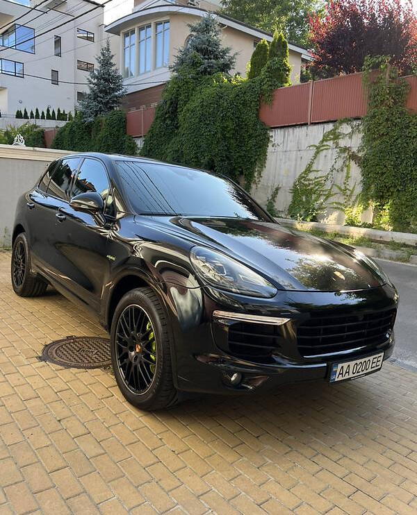Porsche Cayenne 2016