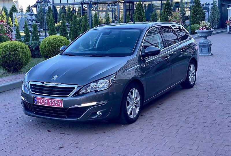 Peugeot 308 Executiv Pano 2015