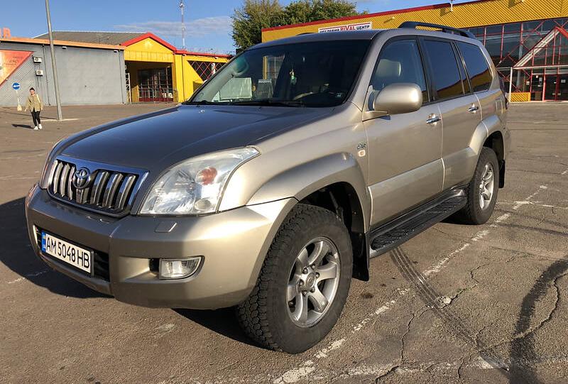 Toyota Land Cruiser Prado 120 2005