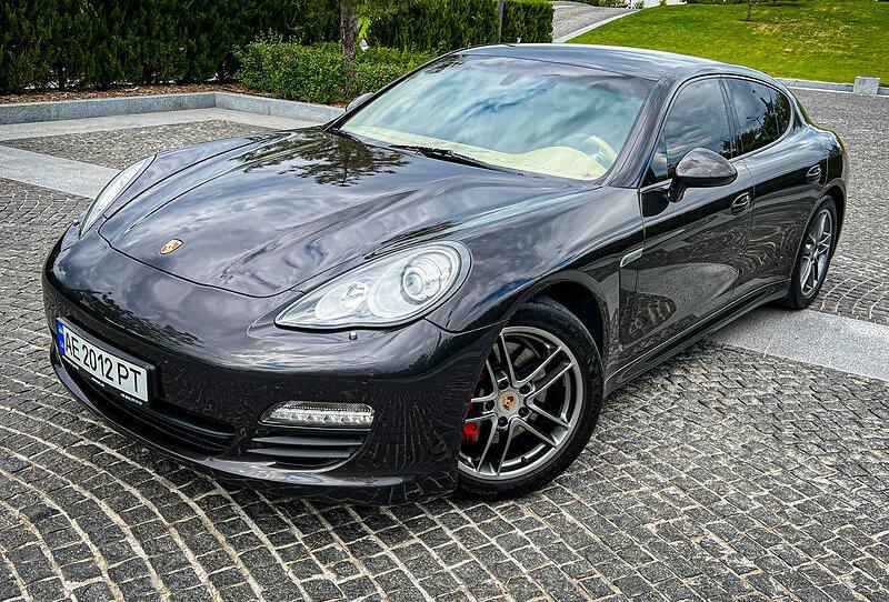 Porsche Panamera 2012