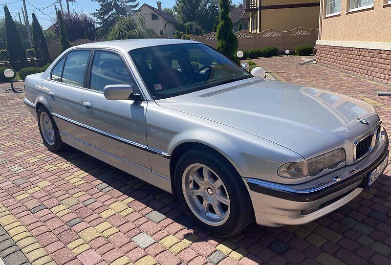 BMW 730 2001
