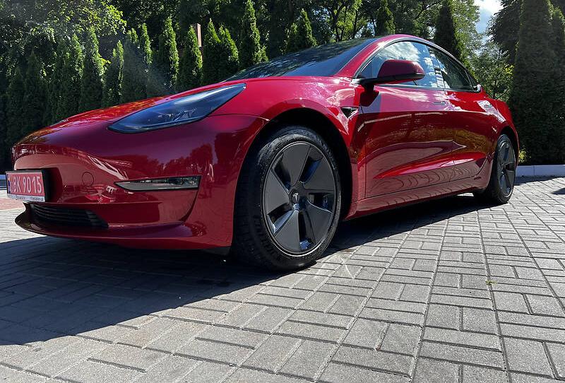 Tesla Model 3 2021