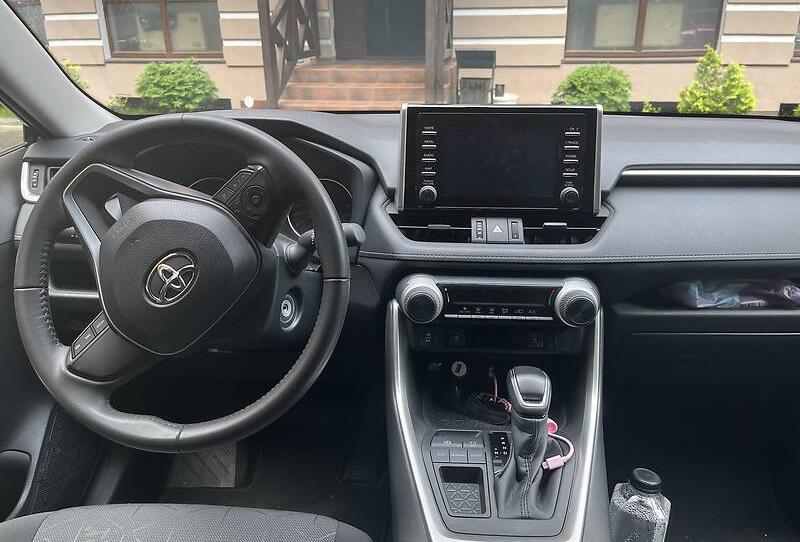 Toyota RAV4 2021