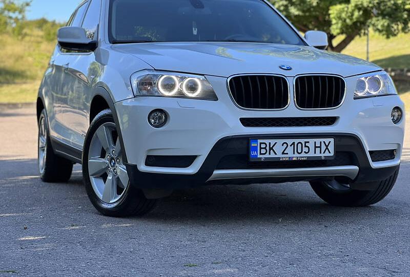 BMW X3 2011