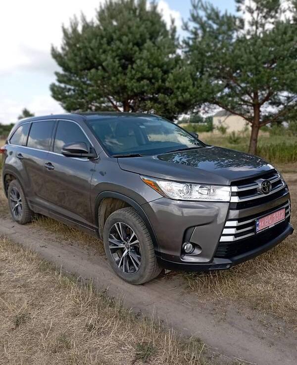 Toyota Highlander LE Plus  2018