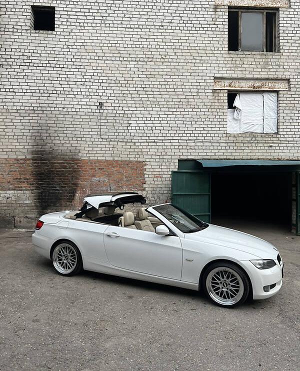 BMW 328 2009