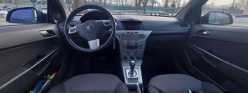 Opel Astra H 2012