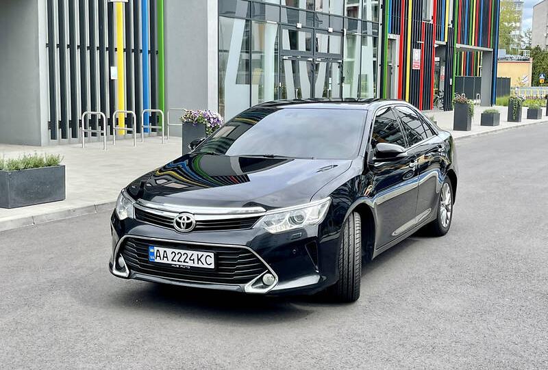 Toyota Camry 2017