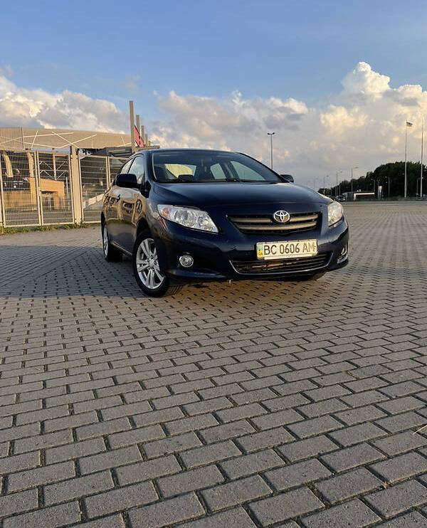 Toyota Corolla NRE150L 2009