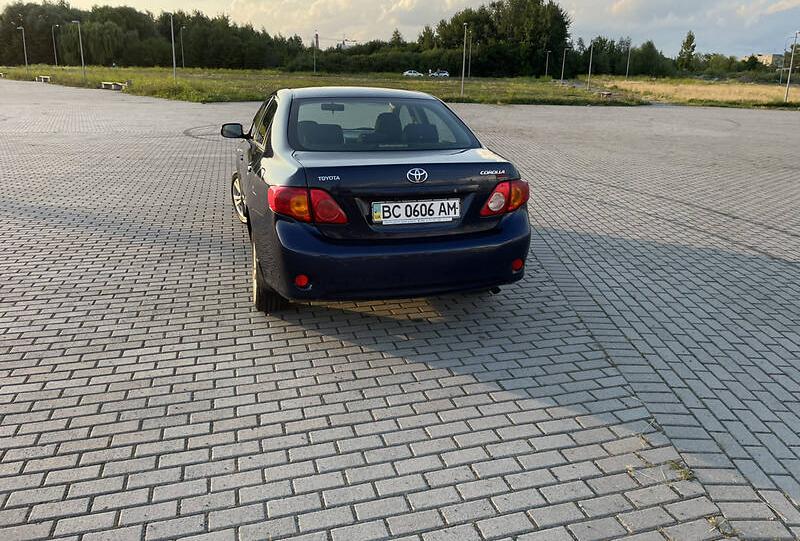 Toyota Corolla NRE150L 2009