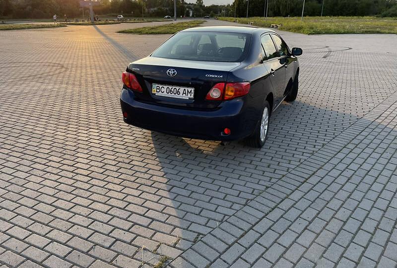 Toyota Corolla NRE150L 2009