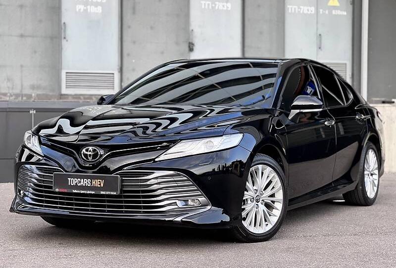Toyota Camry Premium 2017