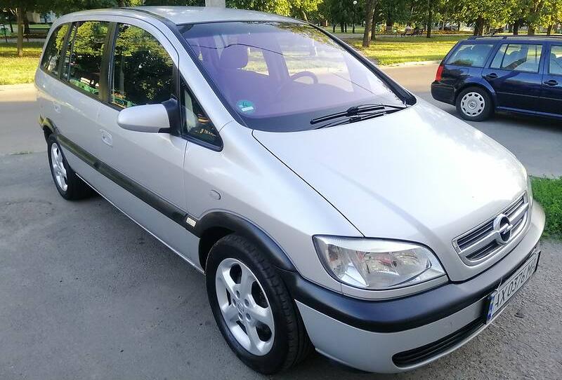 Opel Zafira 2004