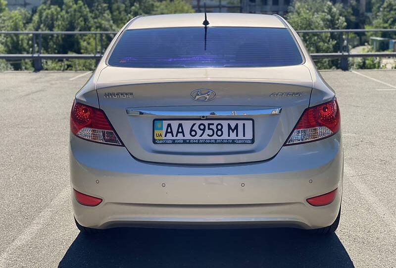 Hyundai Accent 2012