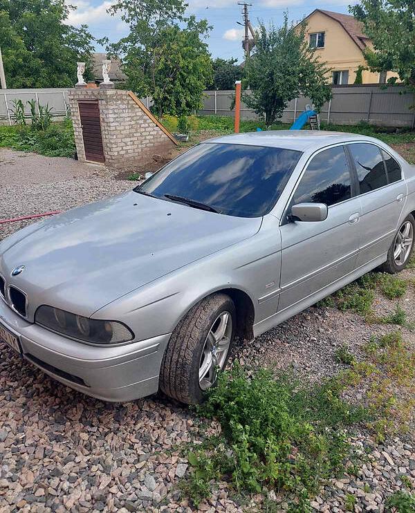 BMW 520 2001