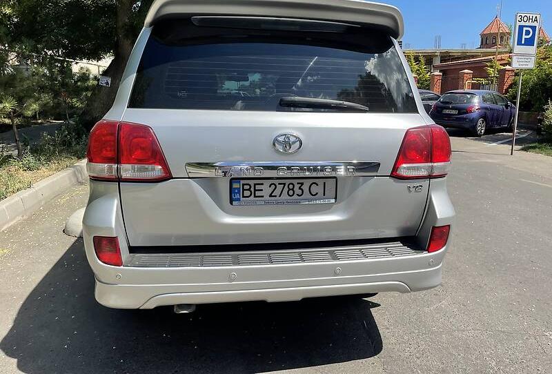 Toyota Land Cruiser 200 2008