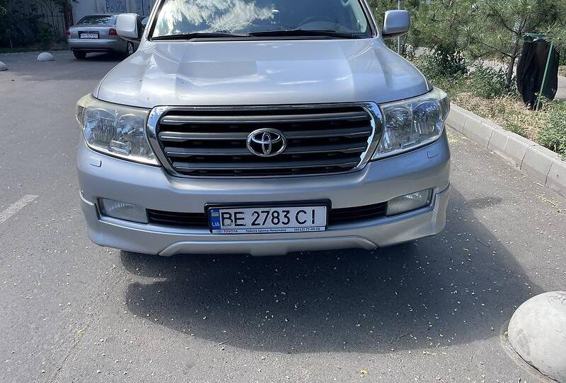 Toyota Land Cruiser 200 2008