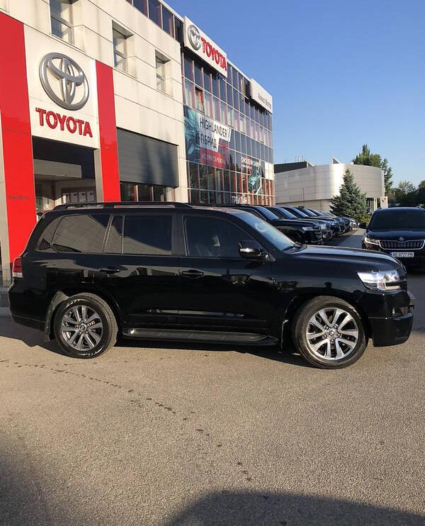 Toyota Land Cruiser 200 2017