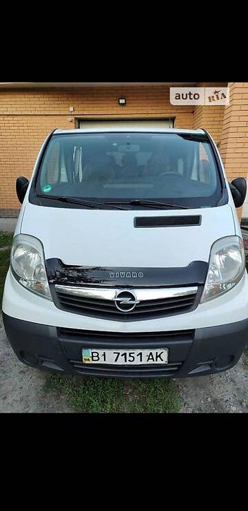 Opel Vivaro пасс. 2009