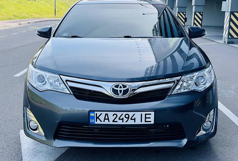 Toyota Camry XLE 2013