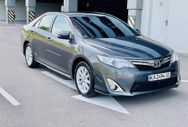 Toyota Camry XLE 2013