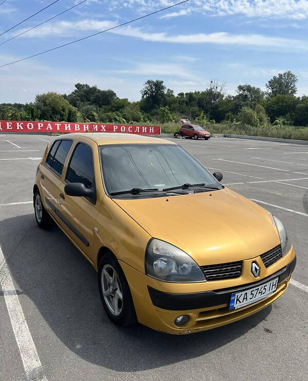Renault Clio 2003