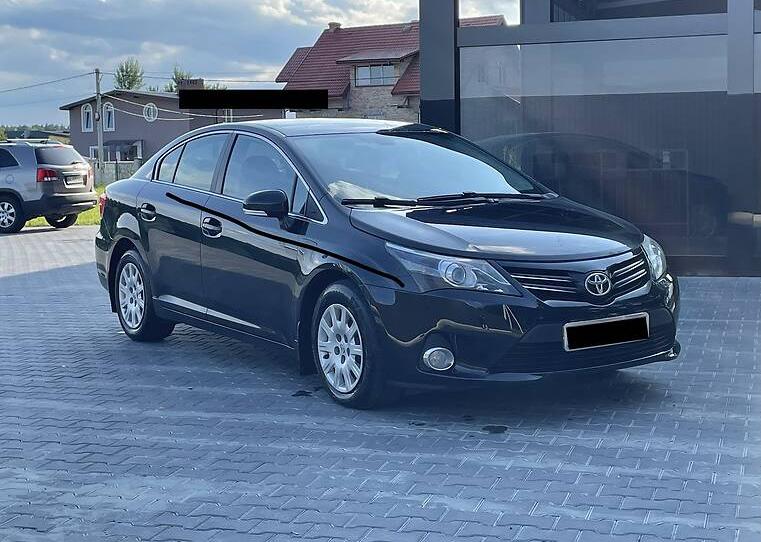 Toyota Avensis 2015