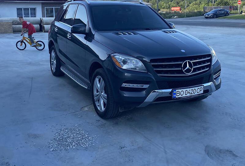 Mercedes-Benz ML 350 2012
