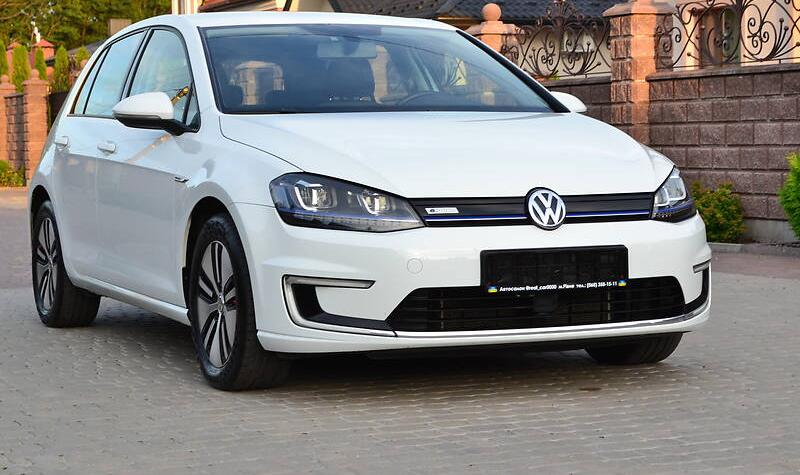 Volkswagen e-Golf 2015
